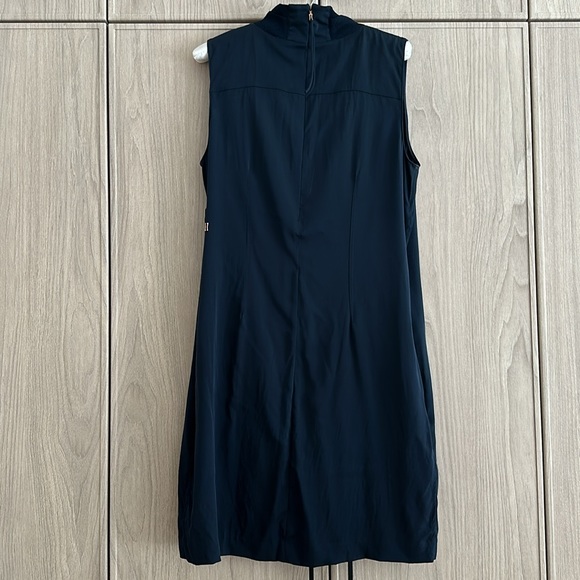 Kit and Ace Silk Dress - Picture 2 of 7